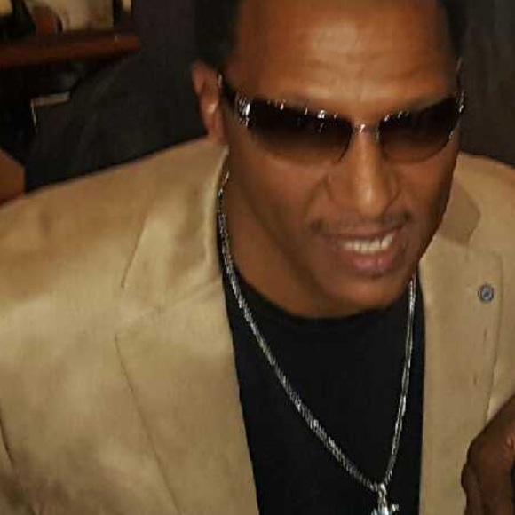 Meet your Posher, Thomas - Picture 1 of 1